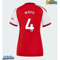 Arsenal Ben White #4 Hjemmedrakt Dame 2026-27 Kortermet